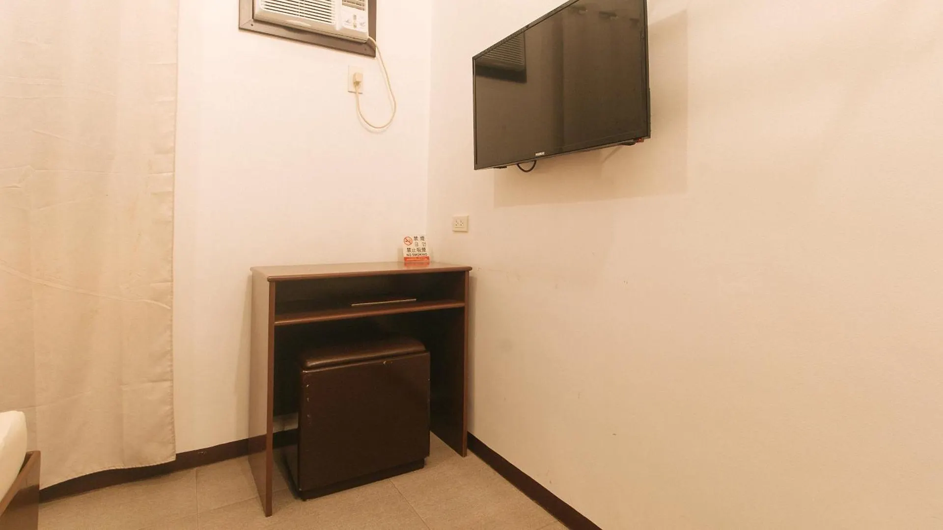 Reddoorz At Traveler Inn Matina Davao