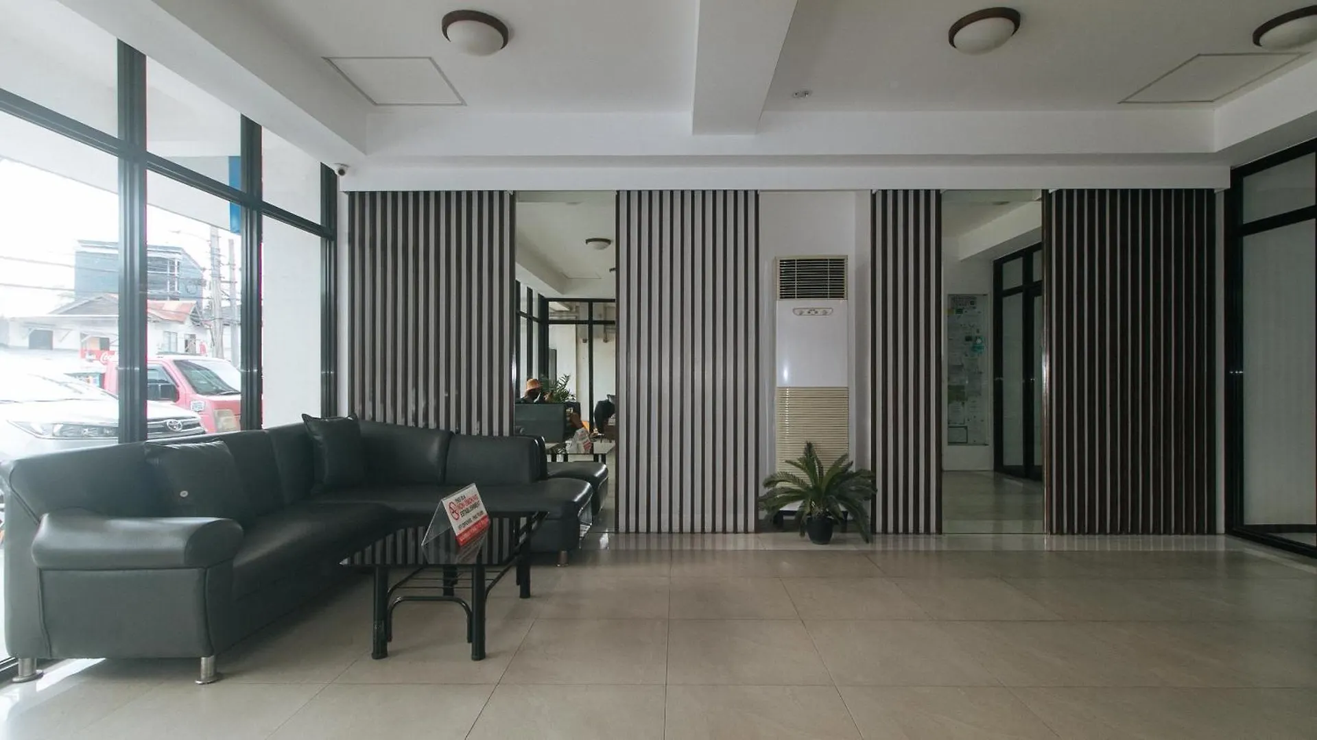Hotel Reddoorz At Traveler Inn Matina Davao